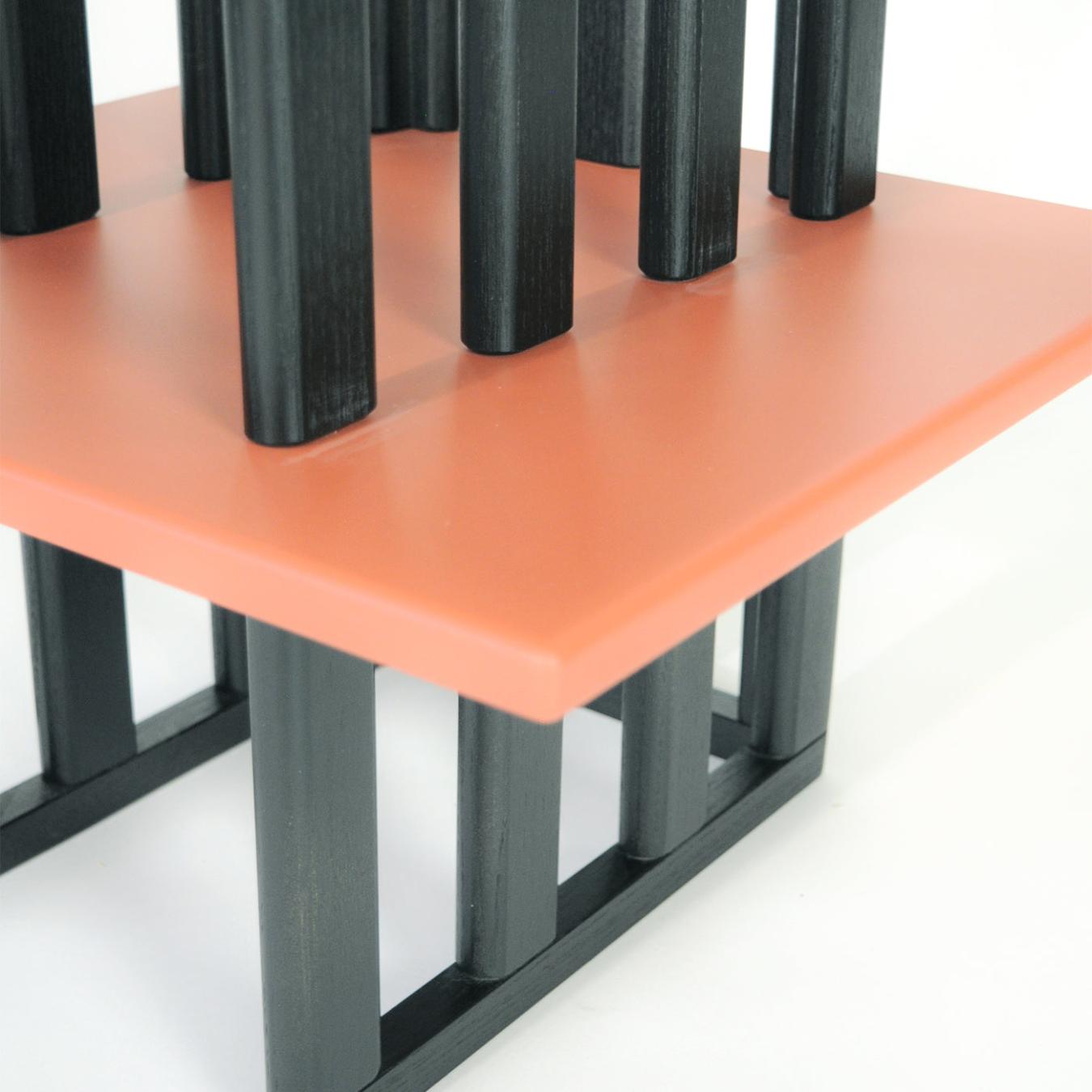 Tavolino Laterale Rosa e Nero in Legno