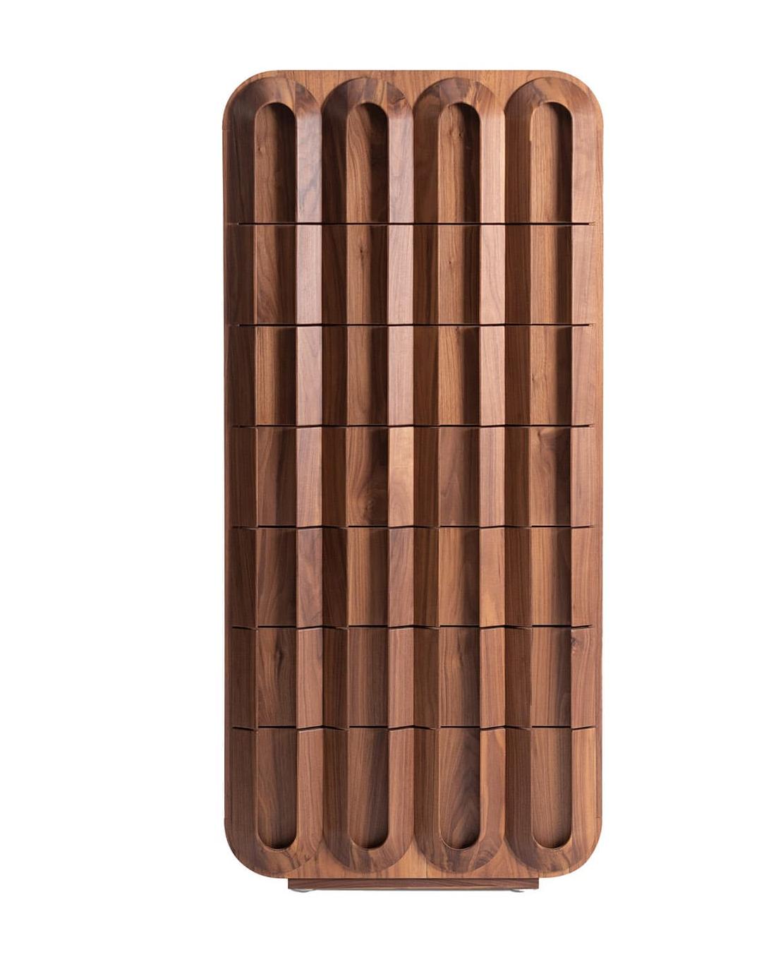 Cassettiera Elegante in Legno
