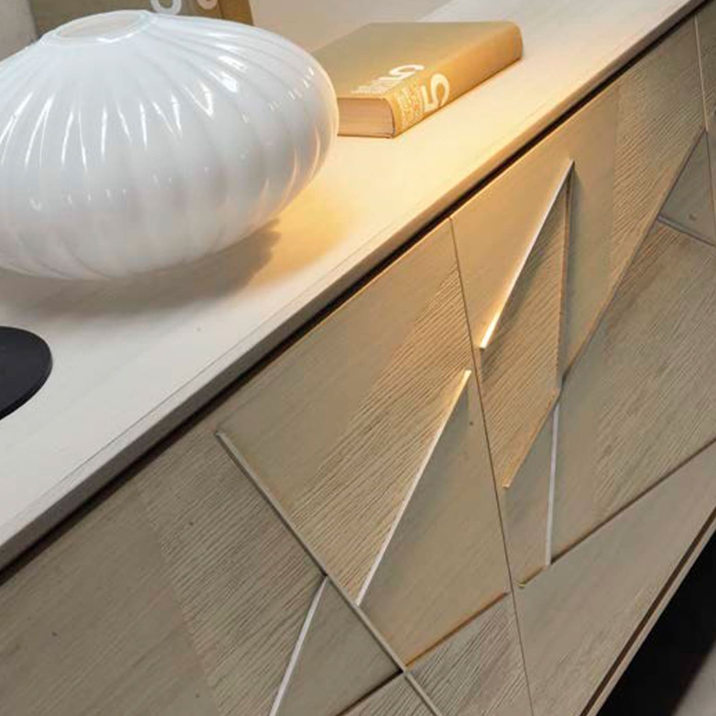 Credenza 3 Ante Materia Geometria Credenza 3 Ante Materia Geometria