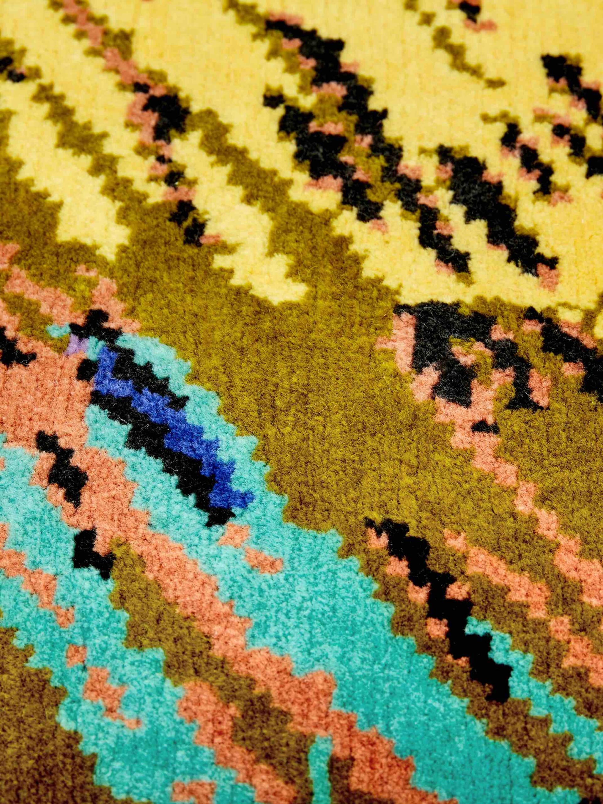 Tappeto Disappearing Spectrum Irregolare
