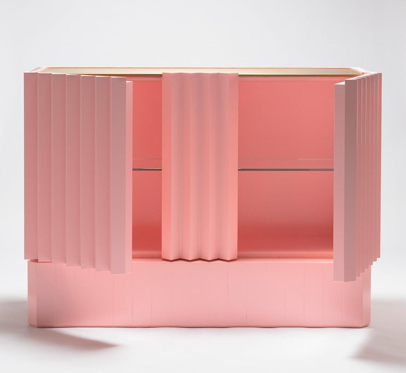 Credenza Elegante Rosa