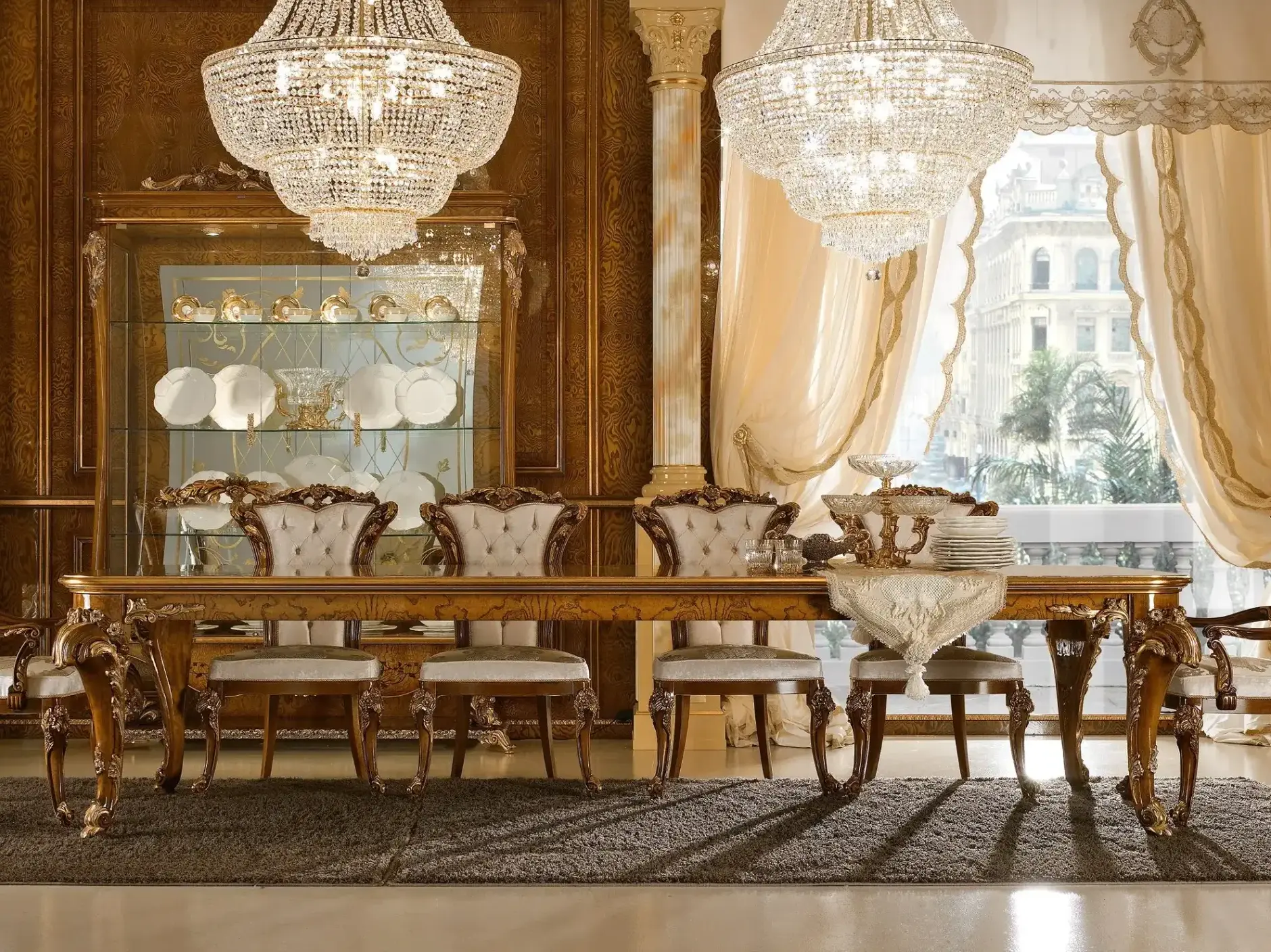 Tavolo da Pranzo di Lusso Italiano Tavolo da Pranzo di Lusso Italiano